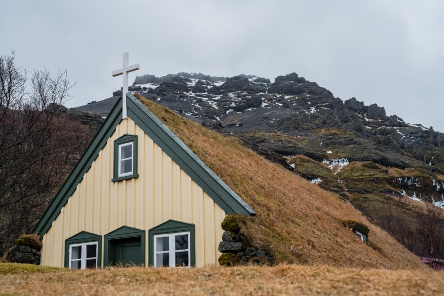 Misty Hofskirkja
