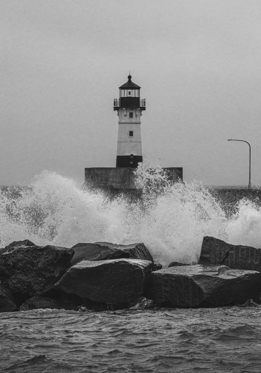 Duluth North Pier Lighthouse B&W