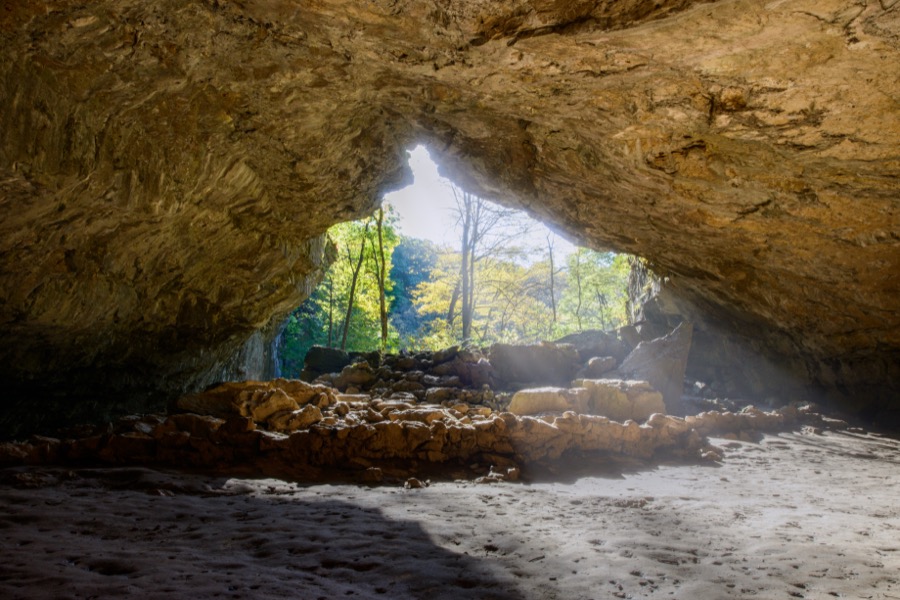 Cave in Maquoketa Caves State Park